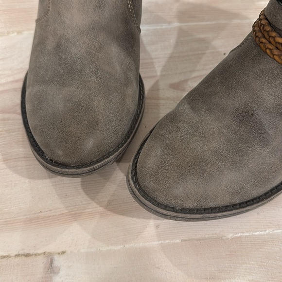 Grey bootie - Picture 4 of 8